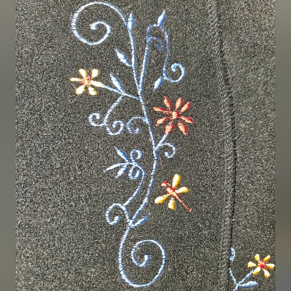 Embroidered Fleece Wrap - Picture 6 of 6